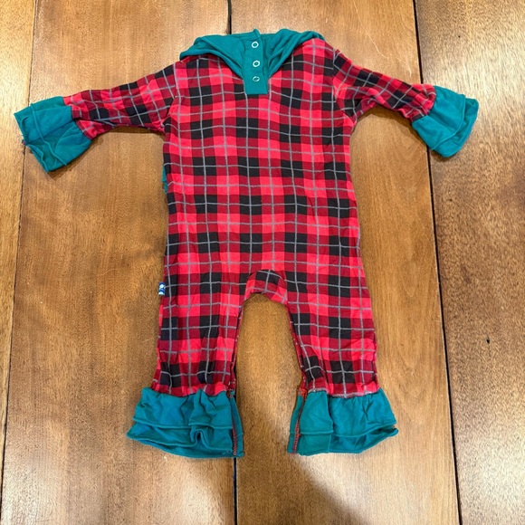 Kickee Pants Kimono Ruffle Bamboo Romper - Red Christmas Plaid, Newborn - Picture 4 of 7